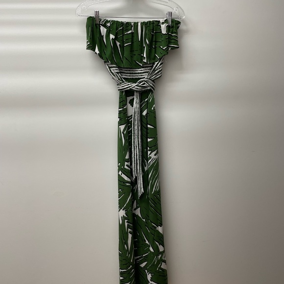 Le Chateau strapless maxi dress XS - Picture 2 of 4